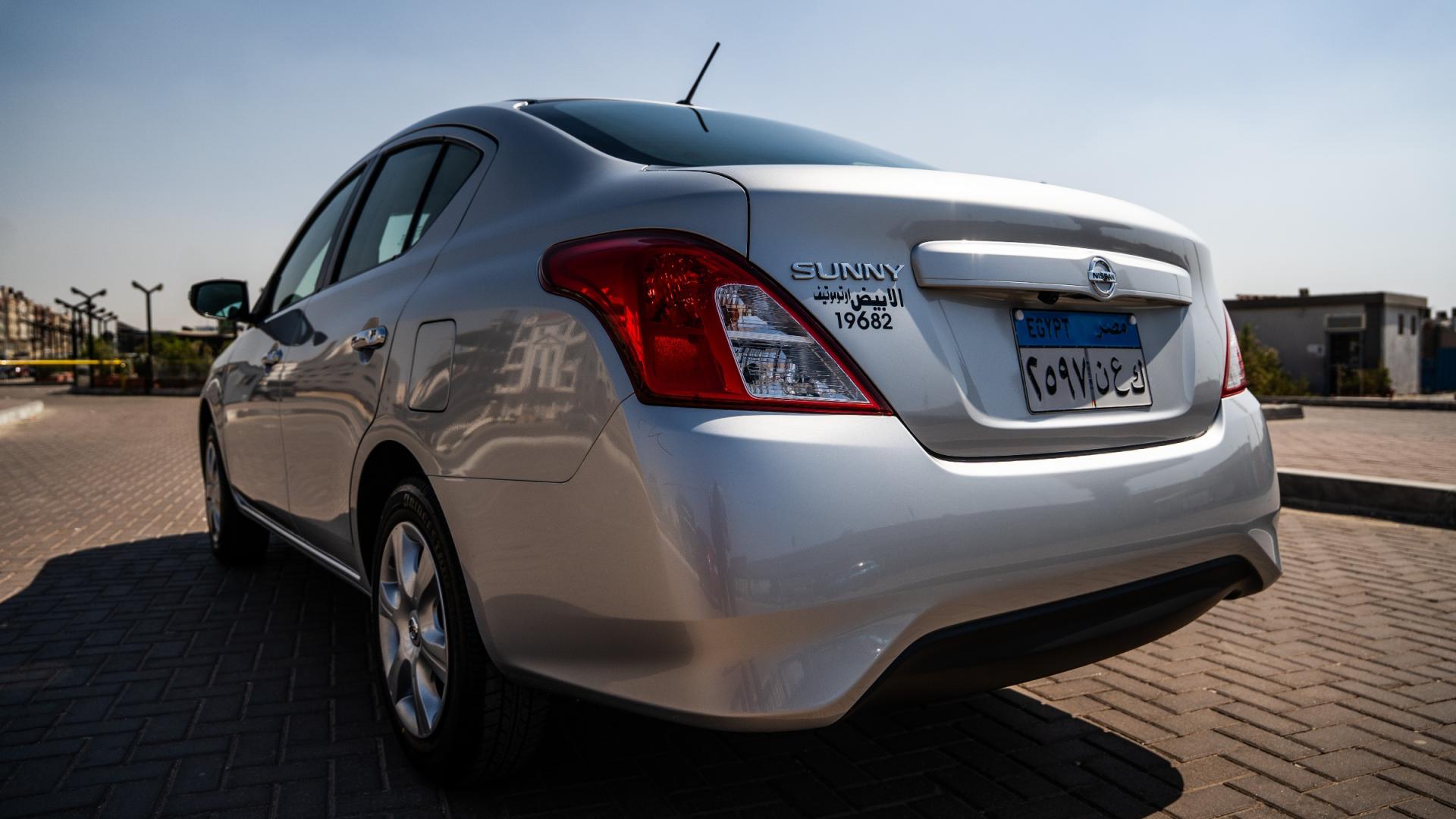 Nissan Sunny 2027 S1